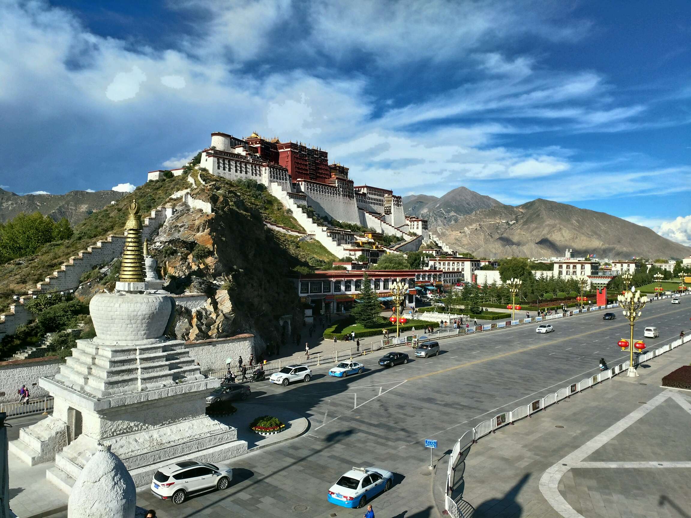 走进西藏，高原圣地的独特魅力之旅